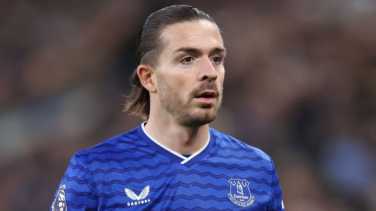 جاك غريليش يلمح لاحتمالية انتقاله إلى ريكسهام بعد خروجه من مانشستر سيتي